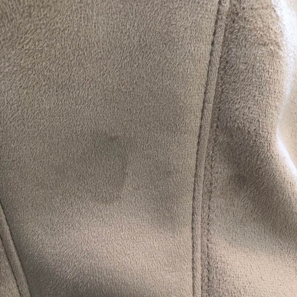 BEBE FUR VEST - Picture 5 of 5